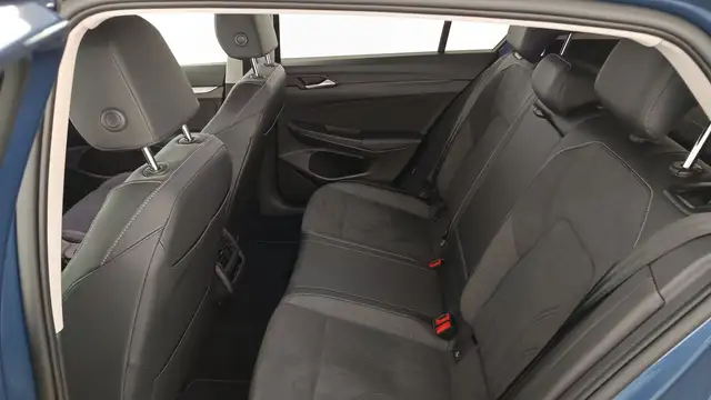 Volkswagen Golf view 11