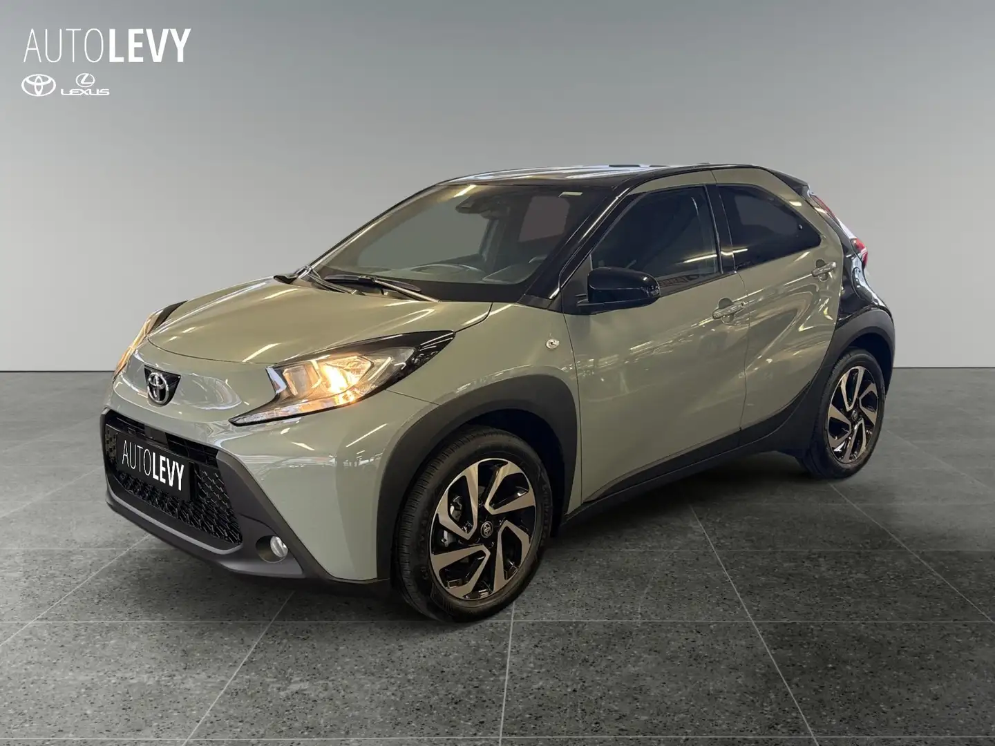 Toyota Aygo X 1.0 Teamplayer *CARPLAY* Grün - 2