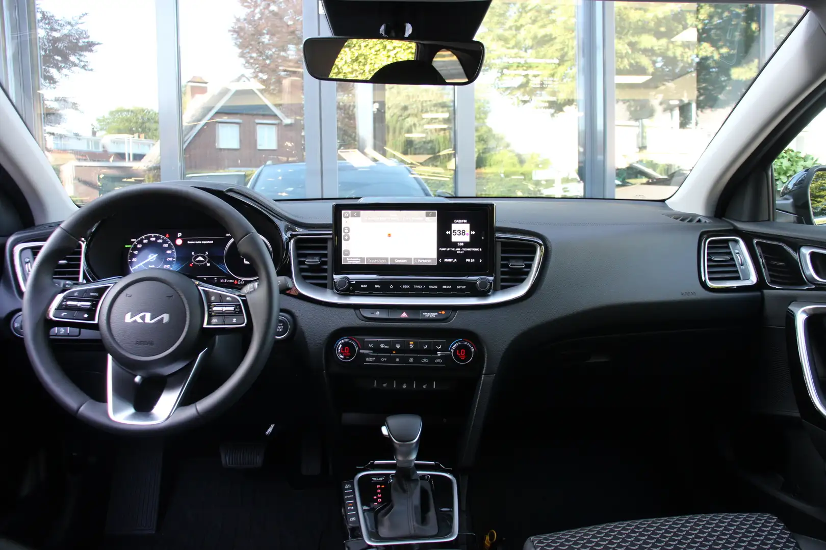 Kia Ceed SW / cee'd SW Sportswagon 1.6 GDI PHEV Bussines Line Nieuw Zwart - 2