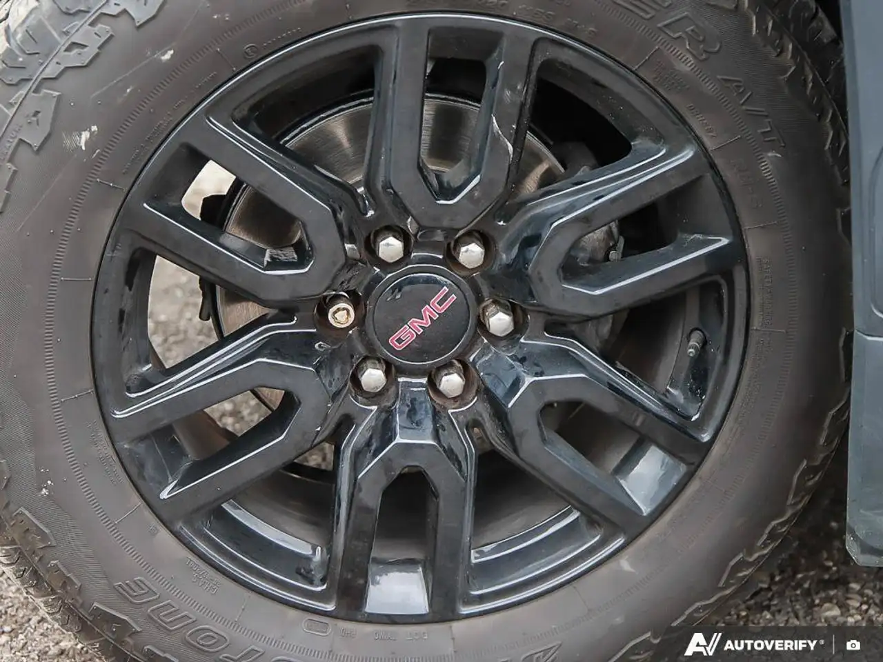 GMC Sierra 1500 photo GMC Sierra 1500