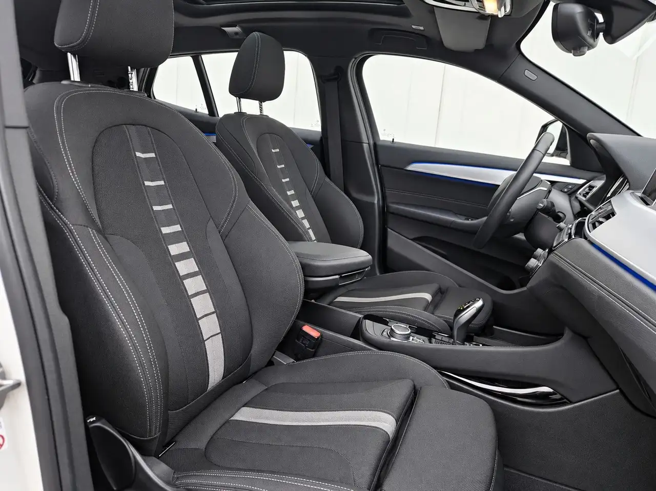 2023 BMW X2 20i*NAVI*LED*PANORAMA*AHK*KAMERA, photograph 12