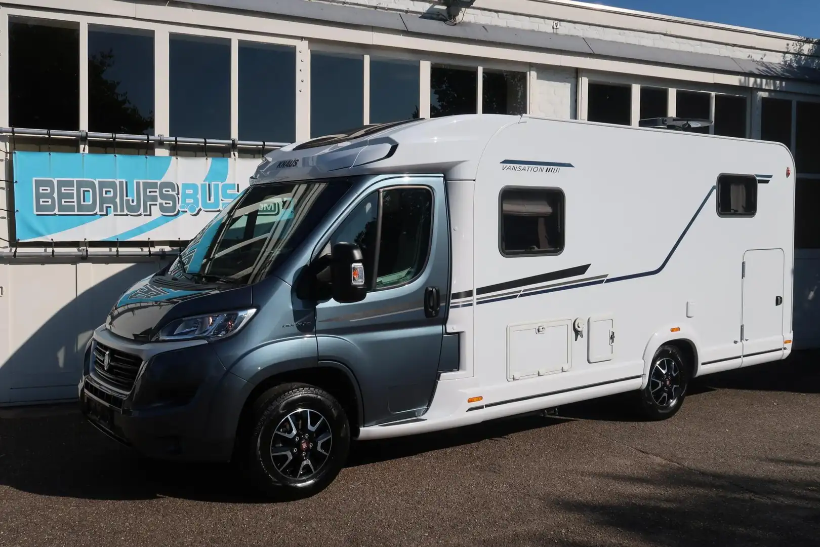 Knaus VAN Ti 650MEG|1eEig|Solar|Platinum EDITION !N Gris - 1
