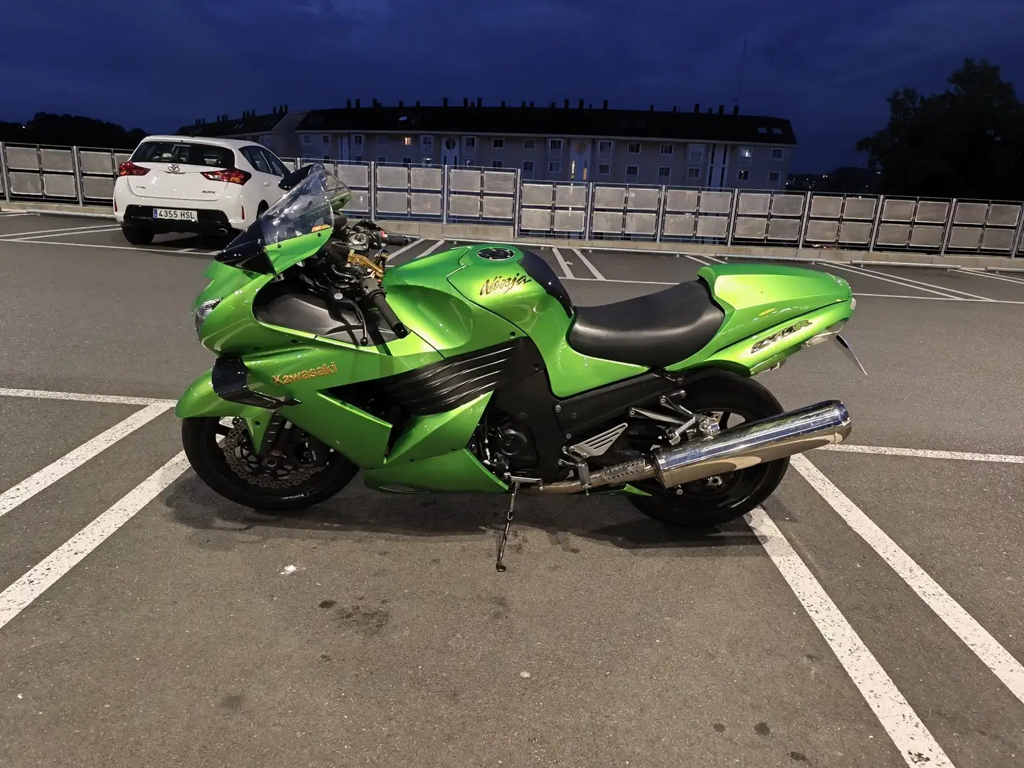 Kawasaki ZZR 1400 - 1