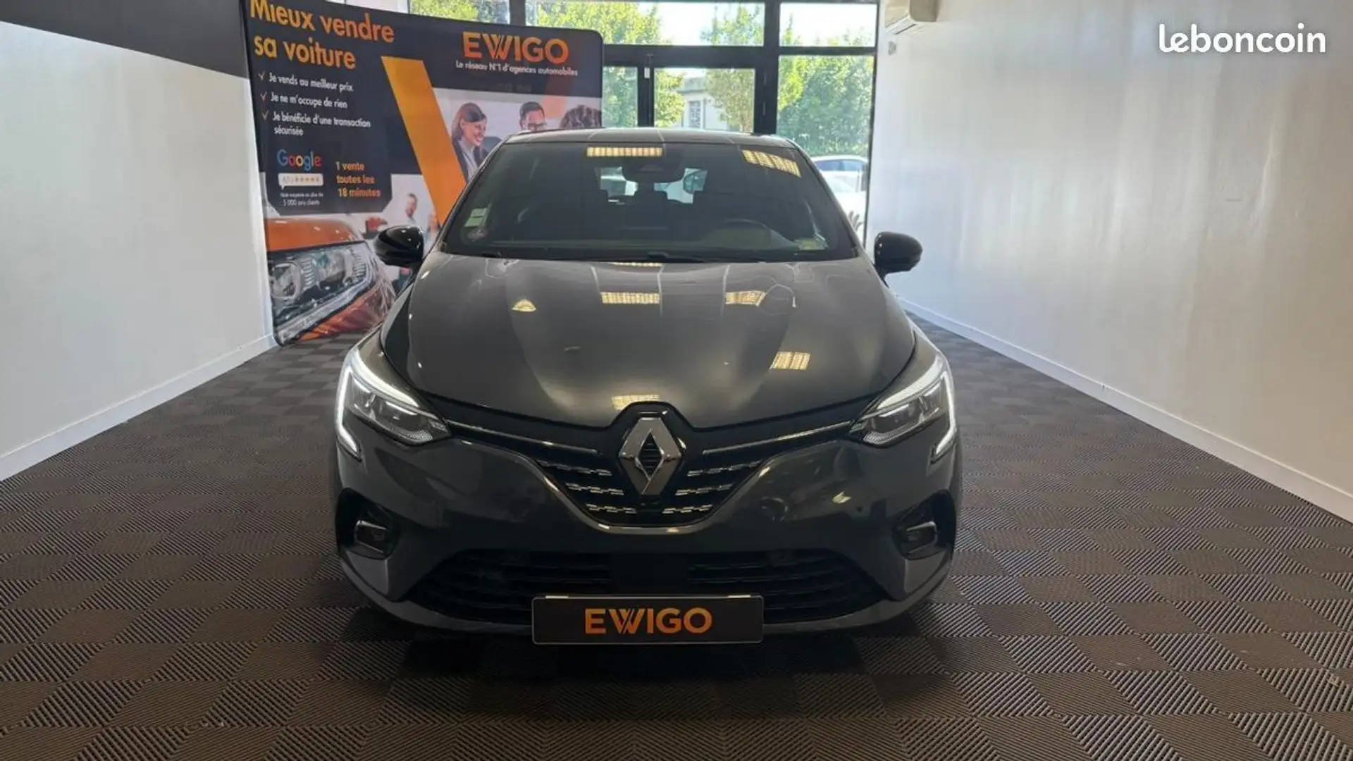 Renault Clio 1.3 TCE 130ch INITIALE PARIS EDC BVA + CAMERA 360 Gris - 2