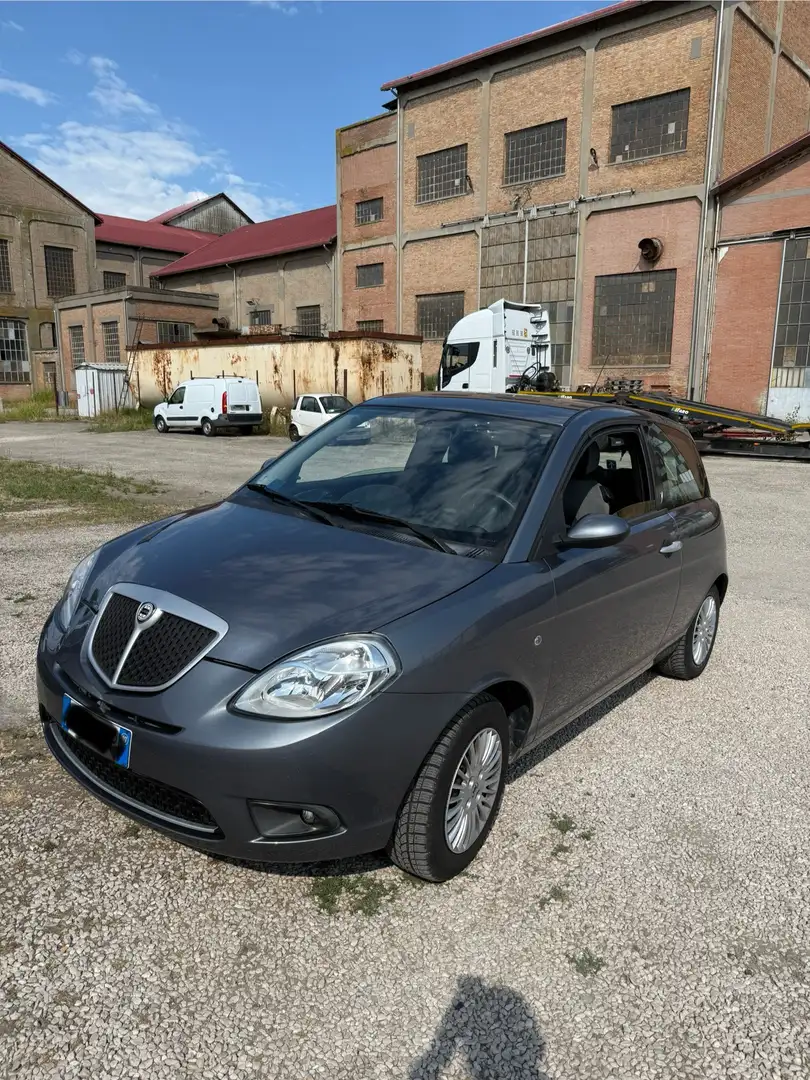 Lancia Ypsilon 1.2 8v Argento - 1