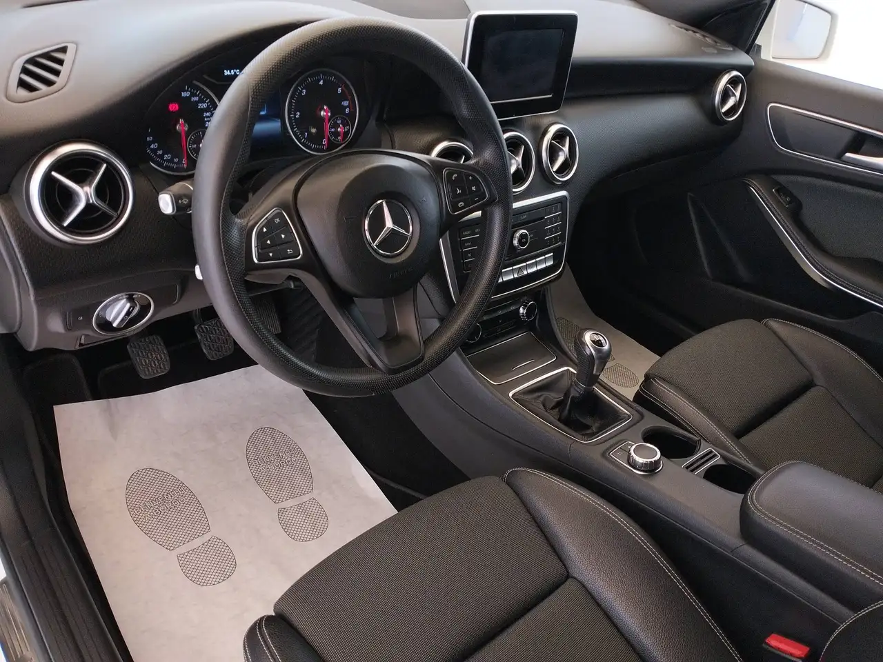 2017 Mercedes-Benz A 180 d Sport - NEOPATENTATI, photograph 9