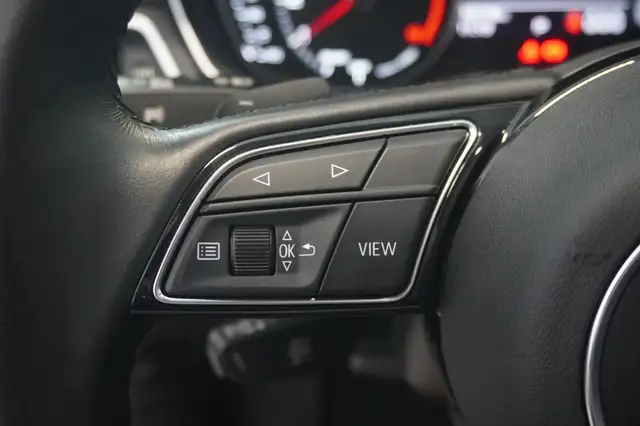 Audi A4 view 12