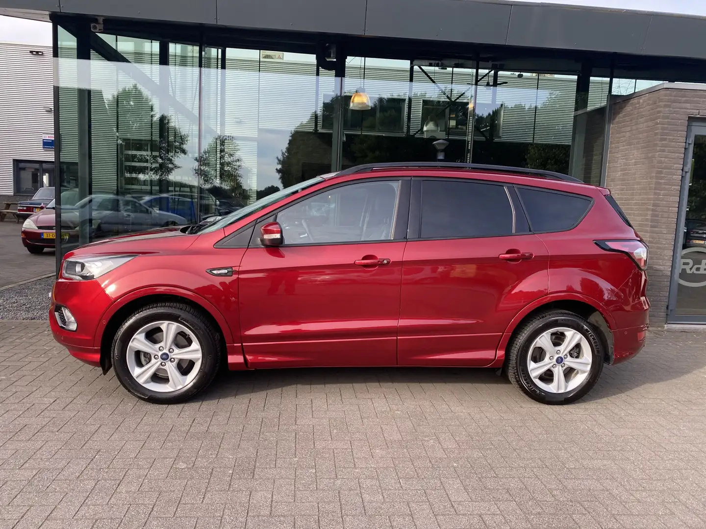 Ford Kuga 1.5 EcoBoost ST Line Rouge - 2
