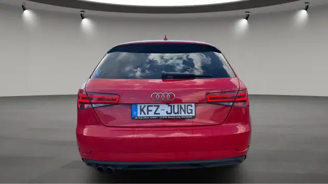 Audi A3 view 4