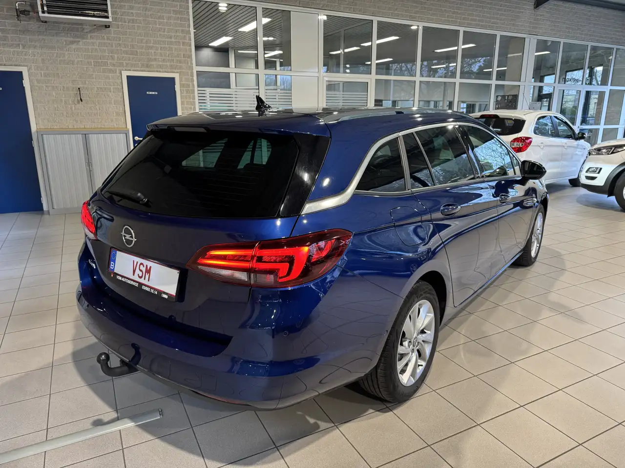 Opel Astra Sports Tourer 1.5 Turbo D Elegance S/S, миниатюра 3