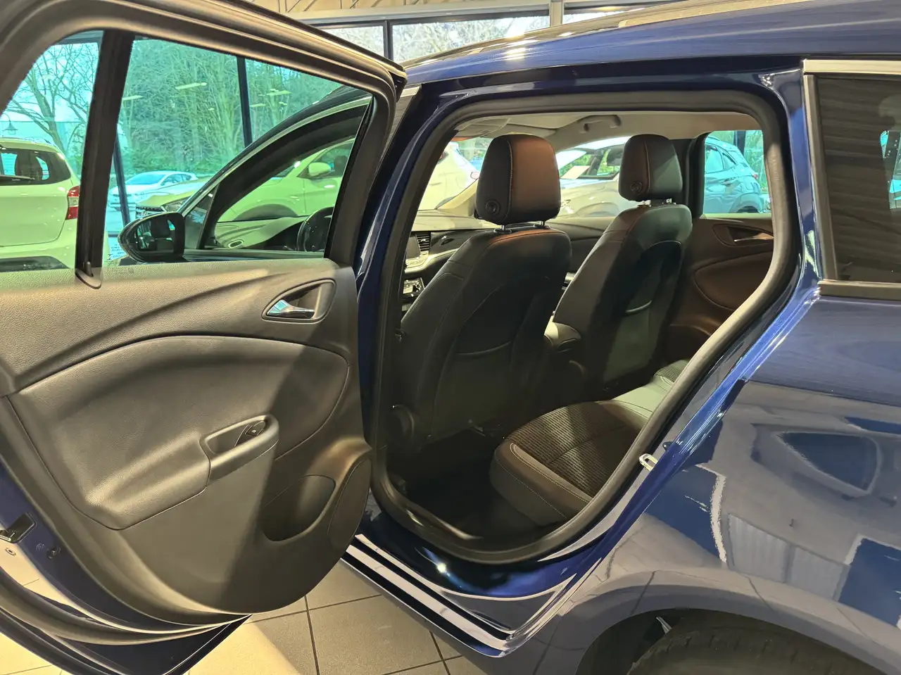 Opel Astra Sports Tourer 1.5 Turbo D Elegance S/S, миниатюра 8