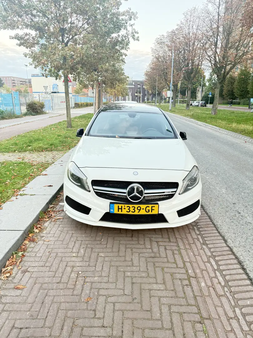 Mercedes-Benz A 45 AMG leer Bílá - 2