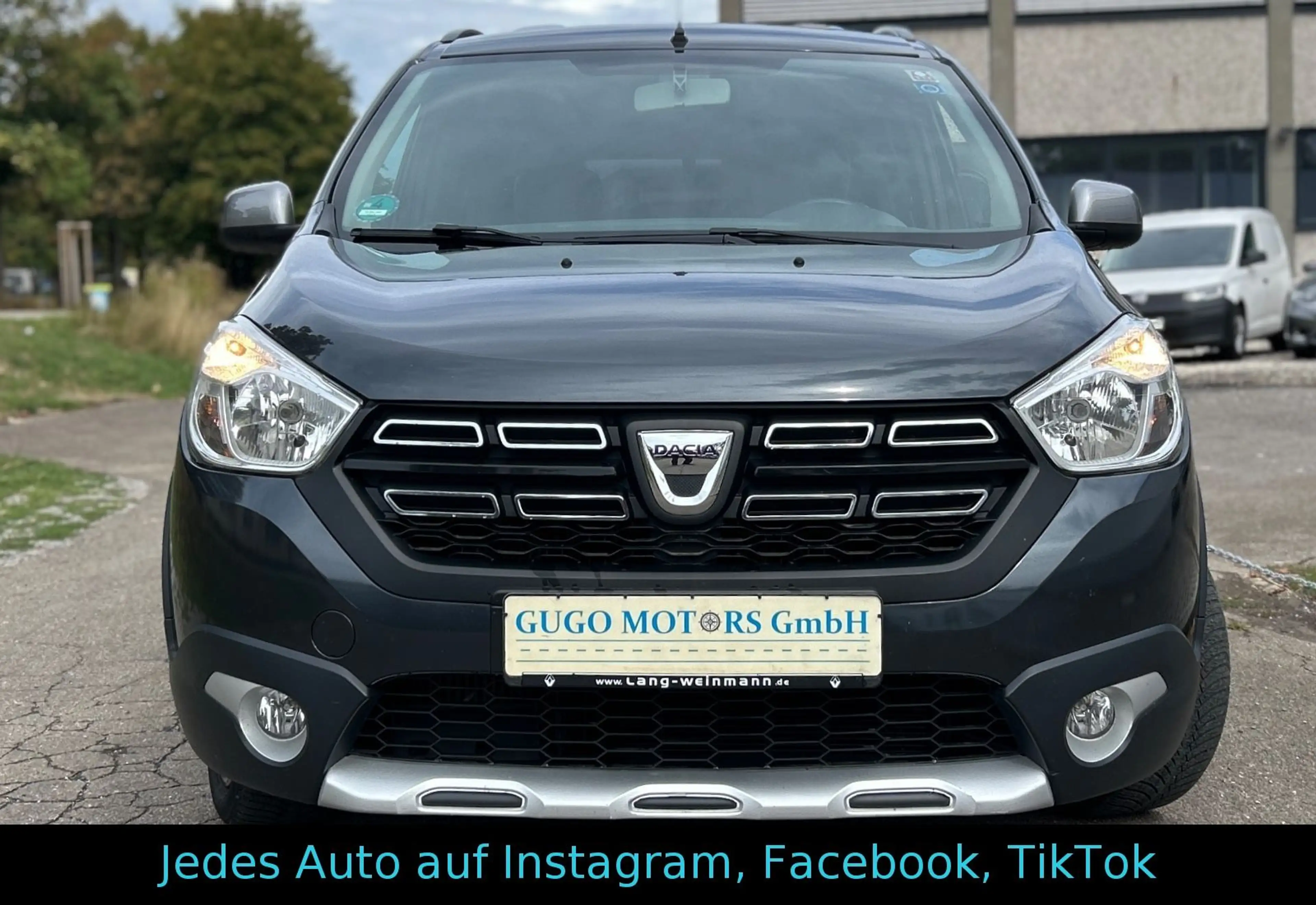 Dacia Lodgy Stepway / Kamera / Navi — photo 3