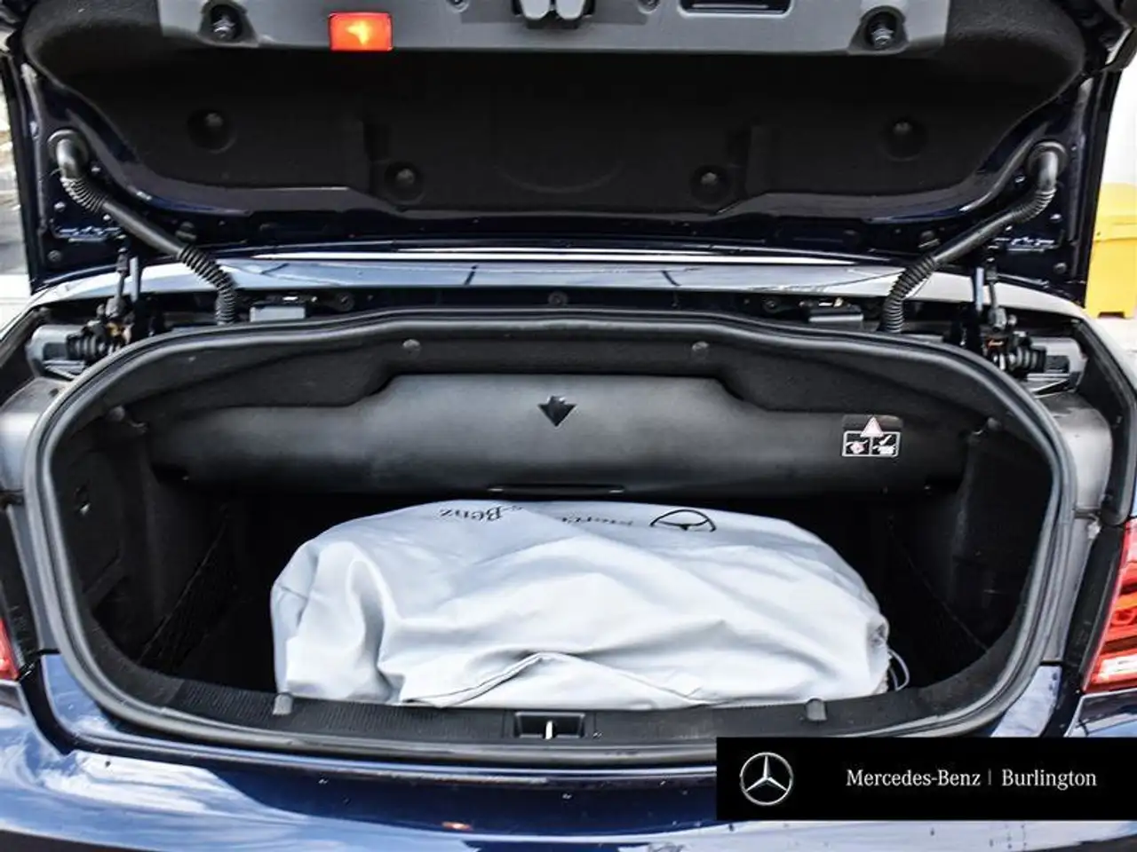Mercedes-Benz E-Class fotografie Mercedes-Benz E-Class