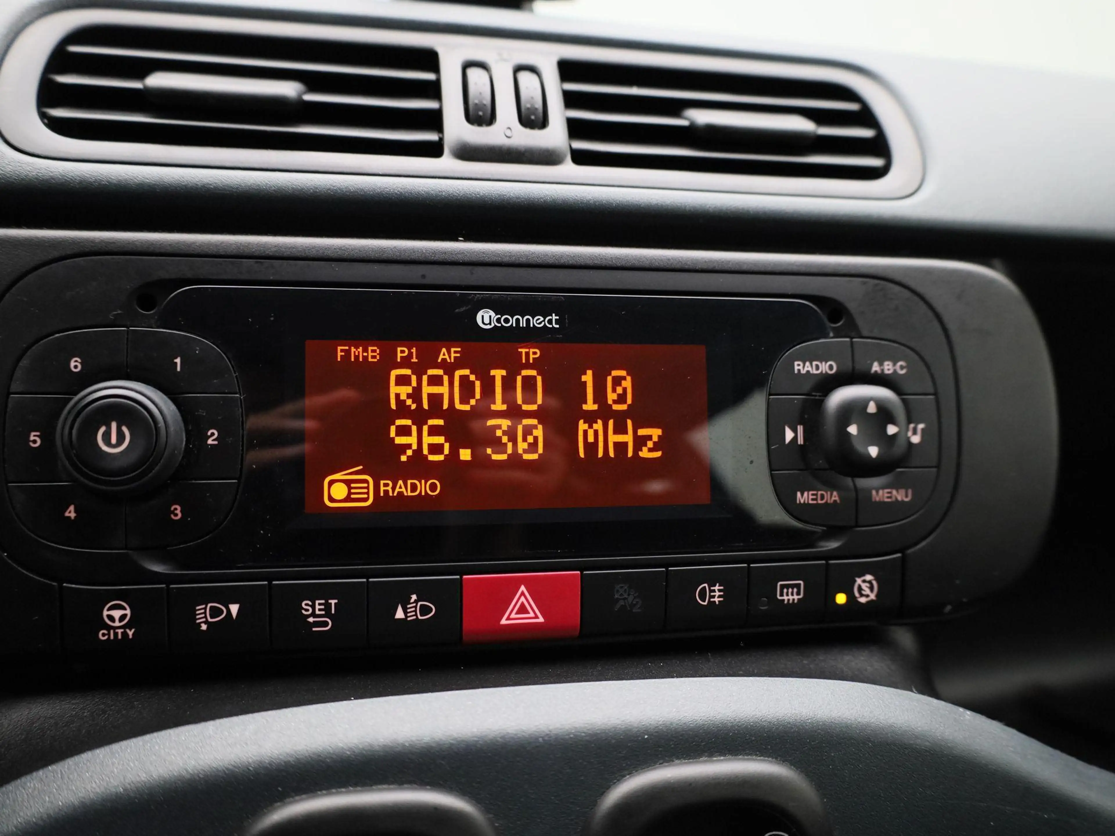 Fiat Panda 0.9 TwinAir Popstar | Wordt Verwacht | Airco | — photo 15