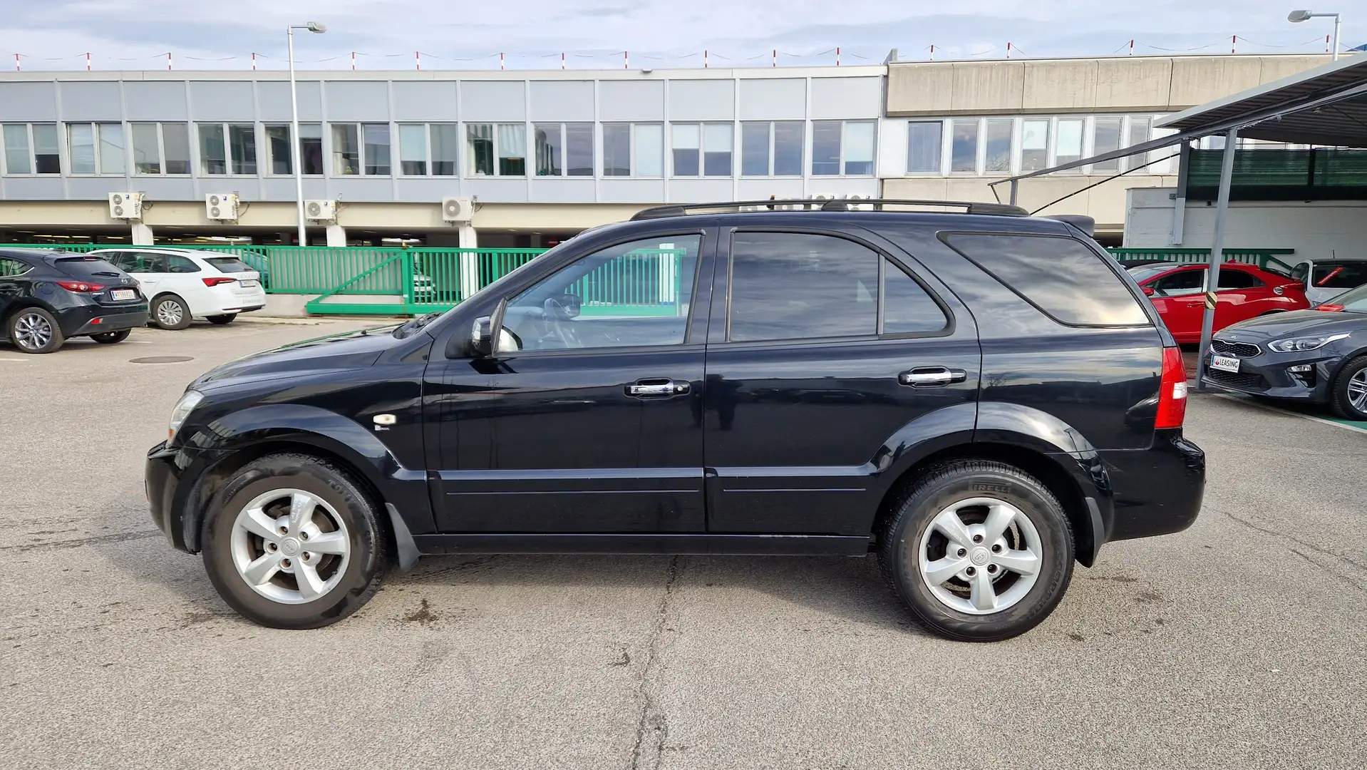Kia Sorento Sorento 2,5CRDi Act. Black Schwarz - 2
