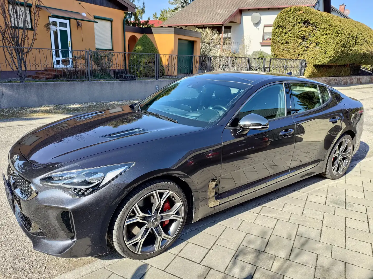 Kia Stinger Stinger 3,3 T-GDI ISG GT AWD Aut. GT Сірий - 1
