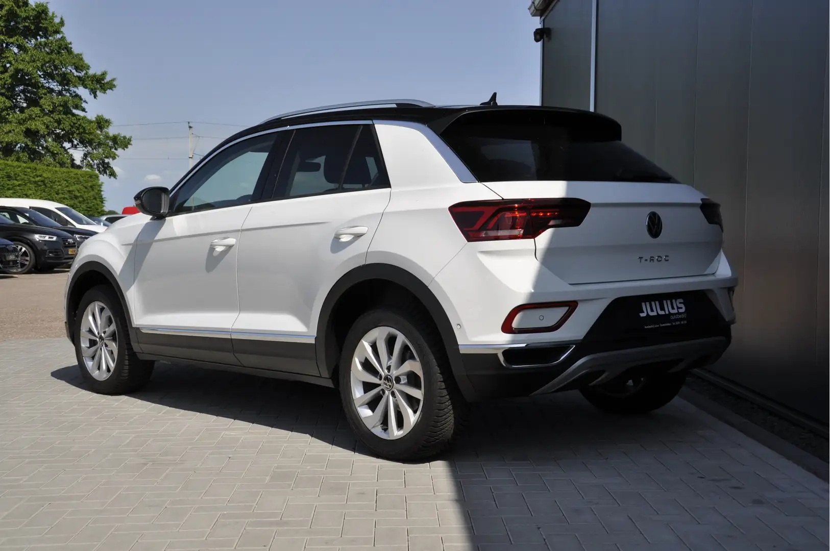 Volkswagen T-Roc 1.5 TSI Style DSG,Navi,LED,Trekhaak Wit - 2