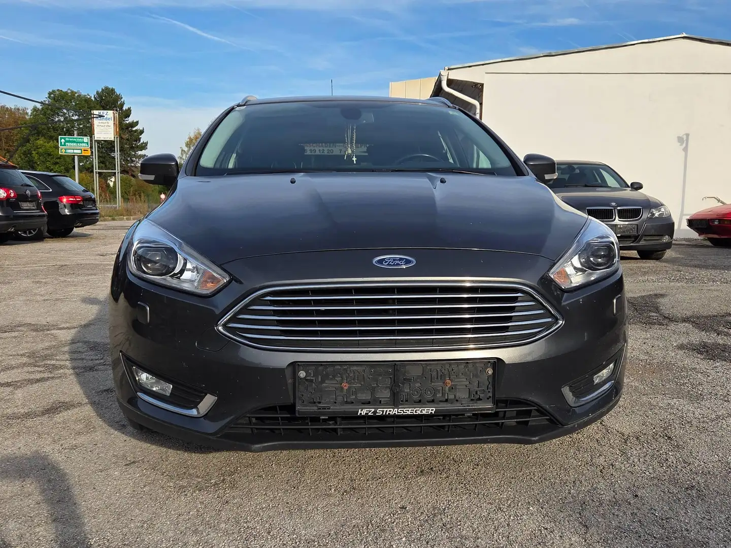 Ford Focus Focus Traveller Grau - 2