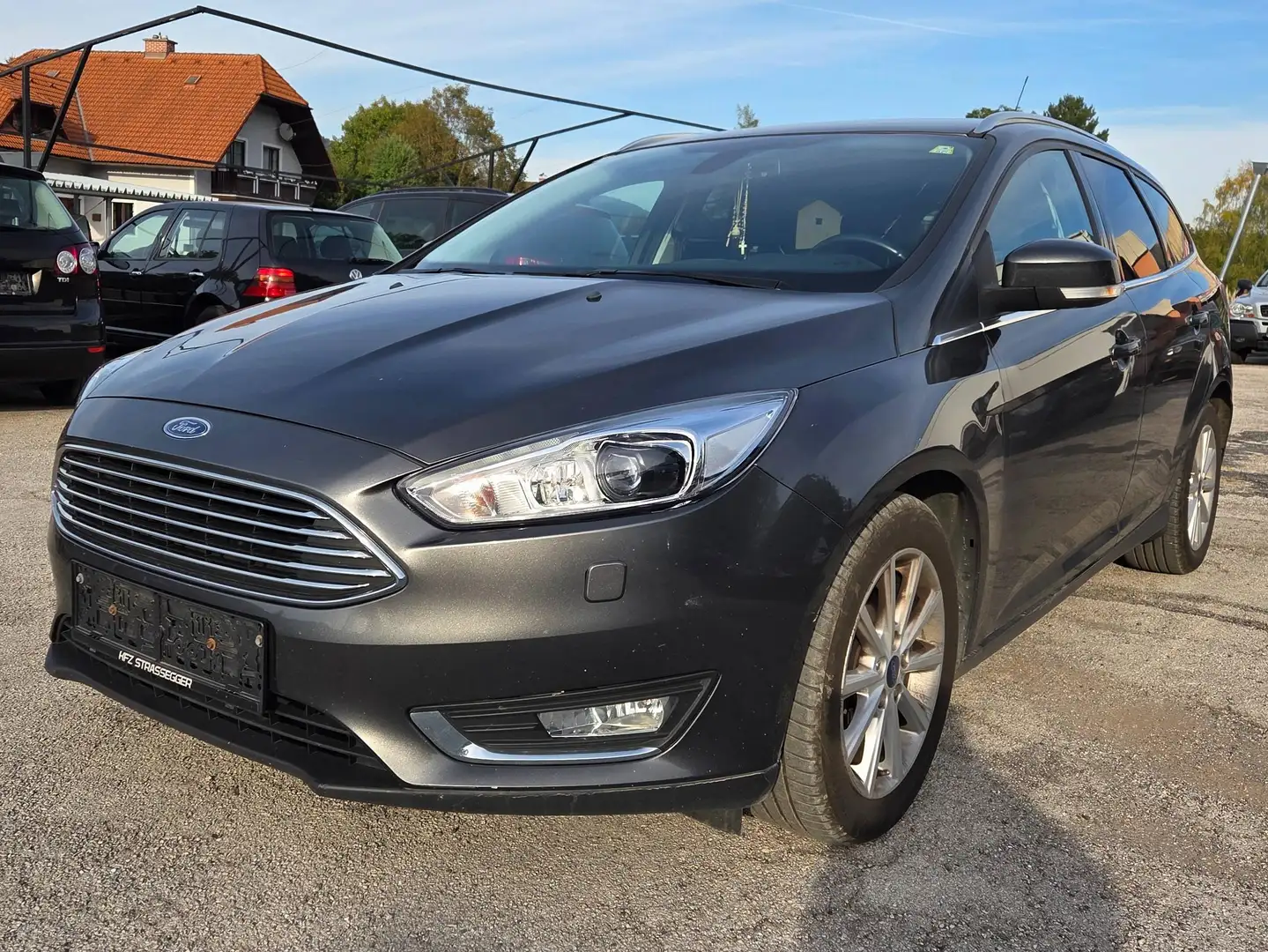 Ford Focus Focus Traveller Grau - 1