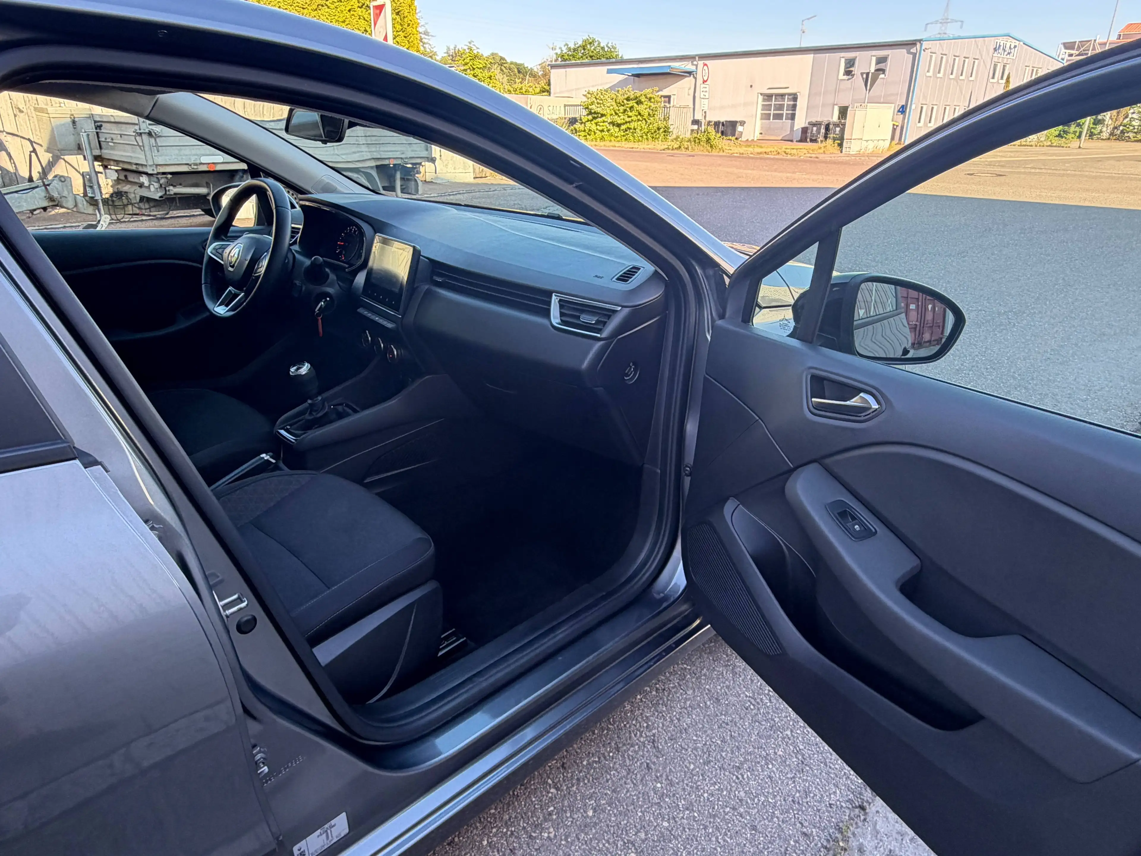 Renault Clio V 1.0 TCe 90 Equilibre LED* DAB+ EasyLink — photo 14