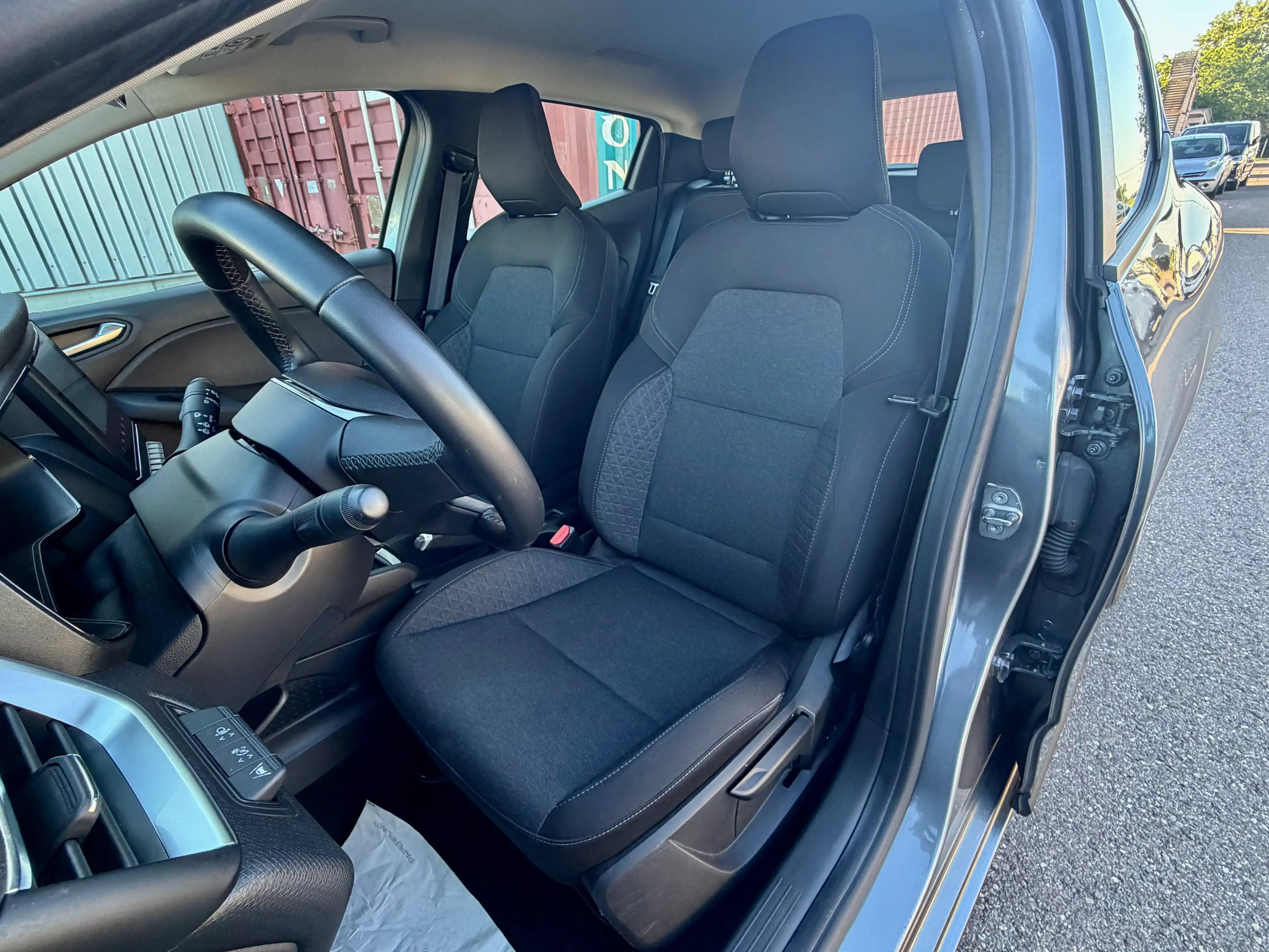 Renault Clio V 1.0 TCe 90 Equilibre LED* DAB+ EasyLink — photo 10