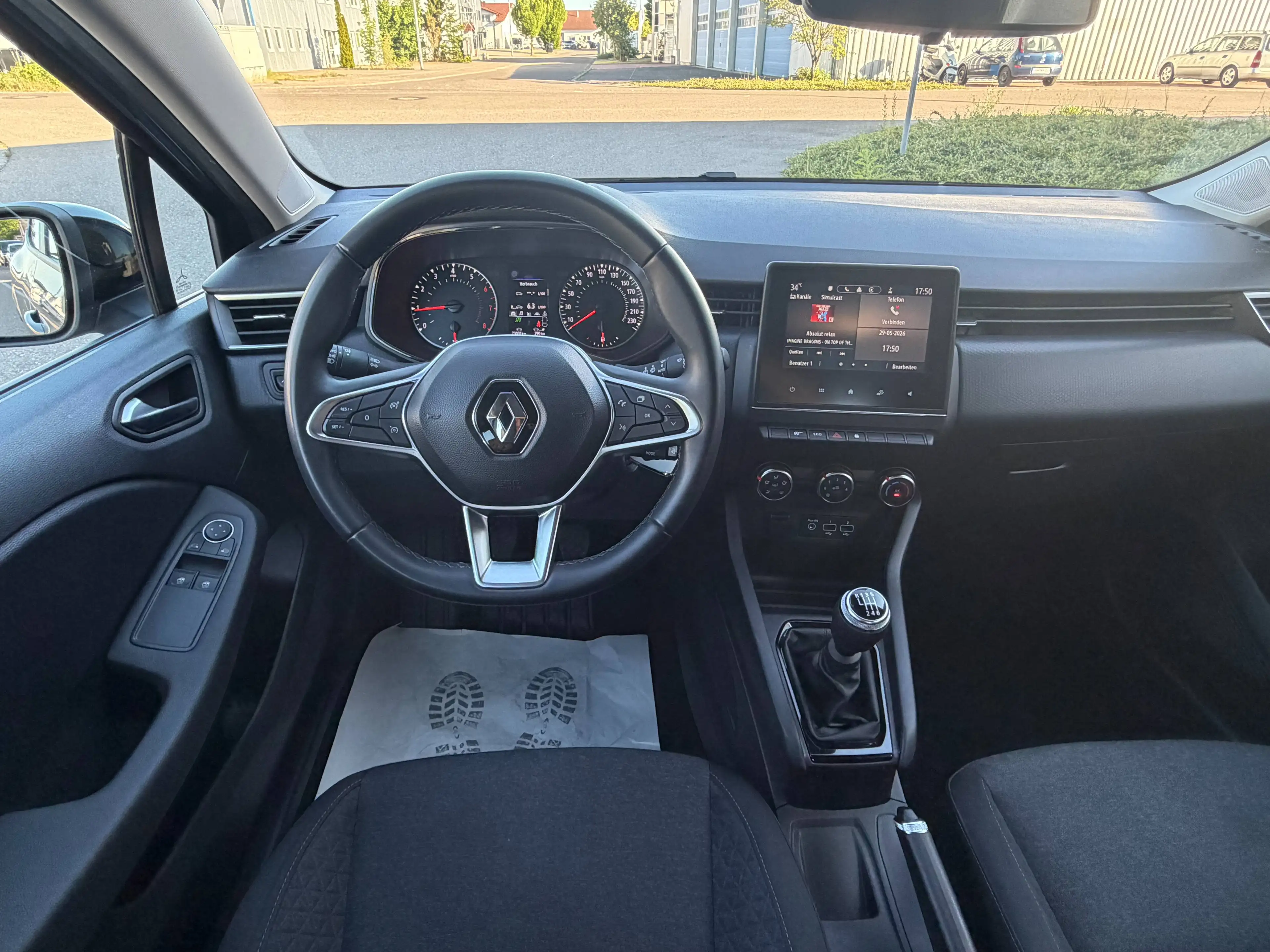 Renault Clio V 1.0 TCe 90 Equilibre LED* DAB+ EasyLink — photo 12