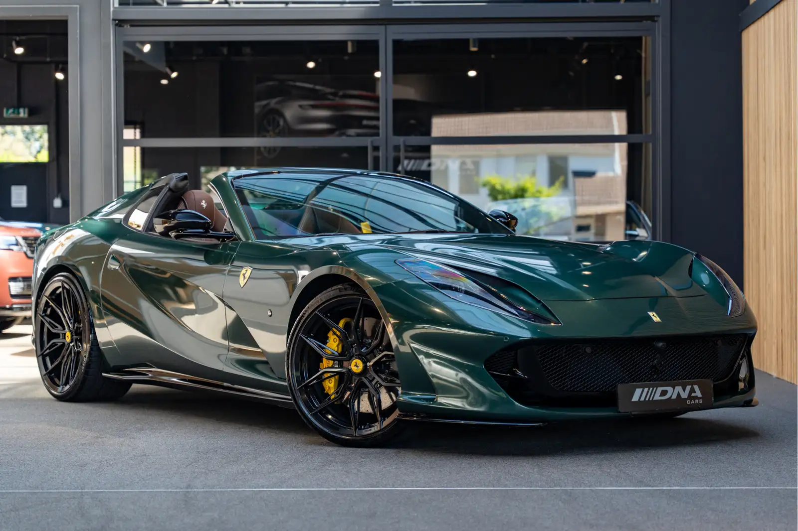 Ferrari GTS Novitec Lift JBL Carbon 6.5 V12 HELE