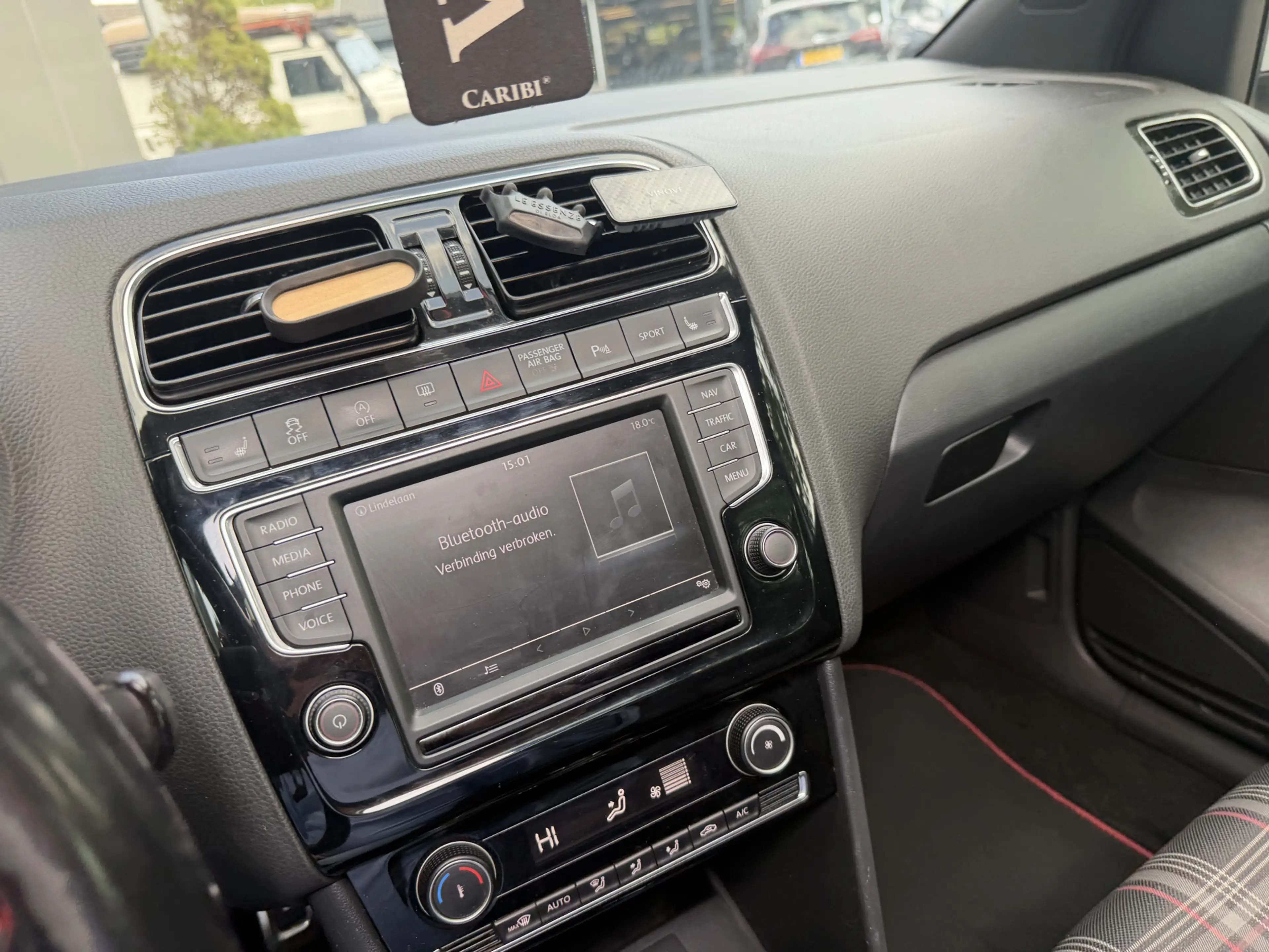 Volkswagen Polo GTI 1.8 TSI Automaat 200pk Bj 2015 Navi,Schuifdak,18in — photo 46