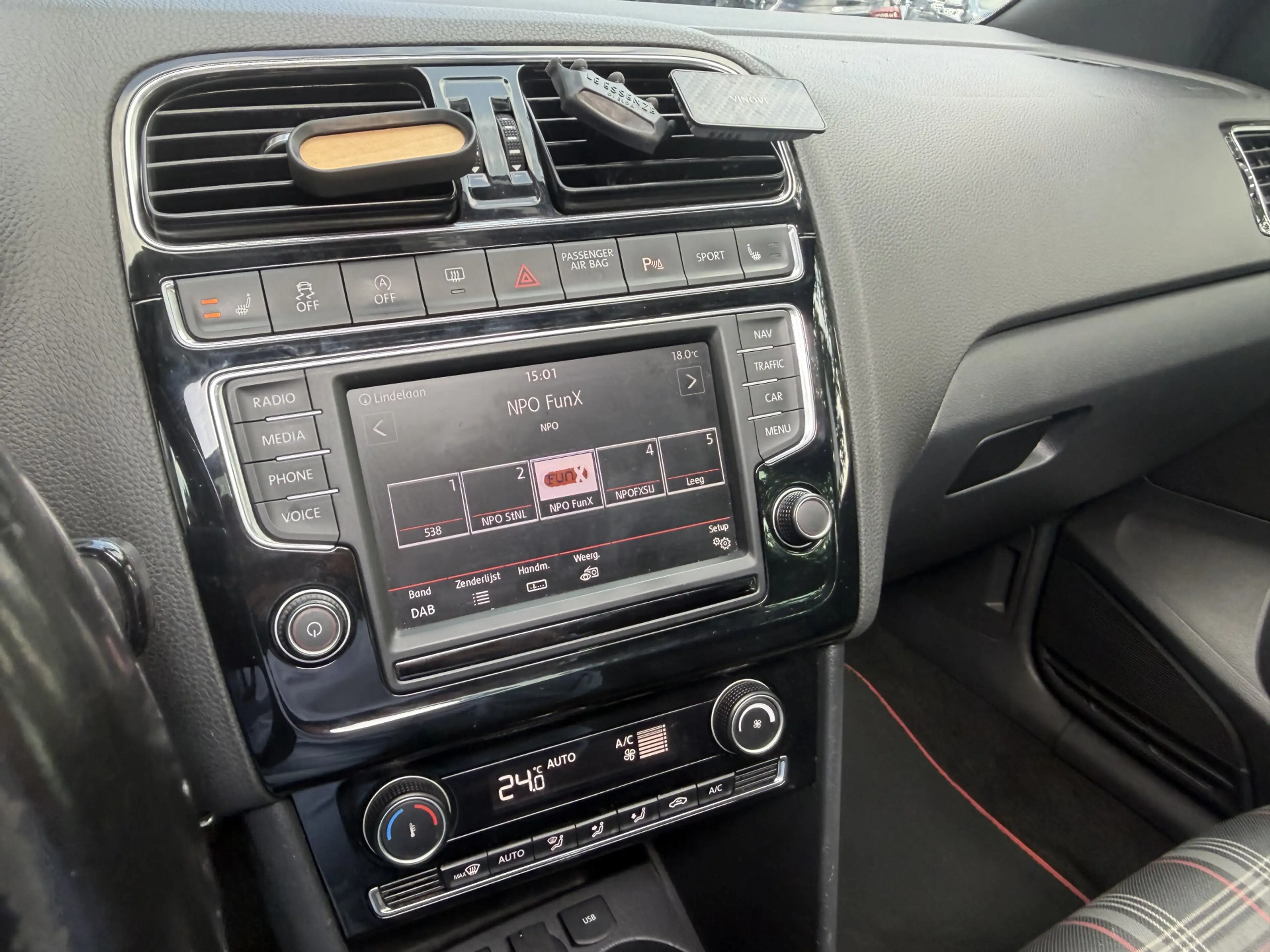 Volkswagen Polo GTI 1.8 TSI Automaat 200pk Bj 2015 Navi,Schuifdak,18in — photo 43