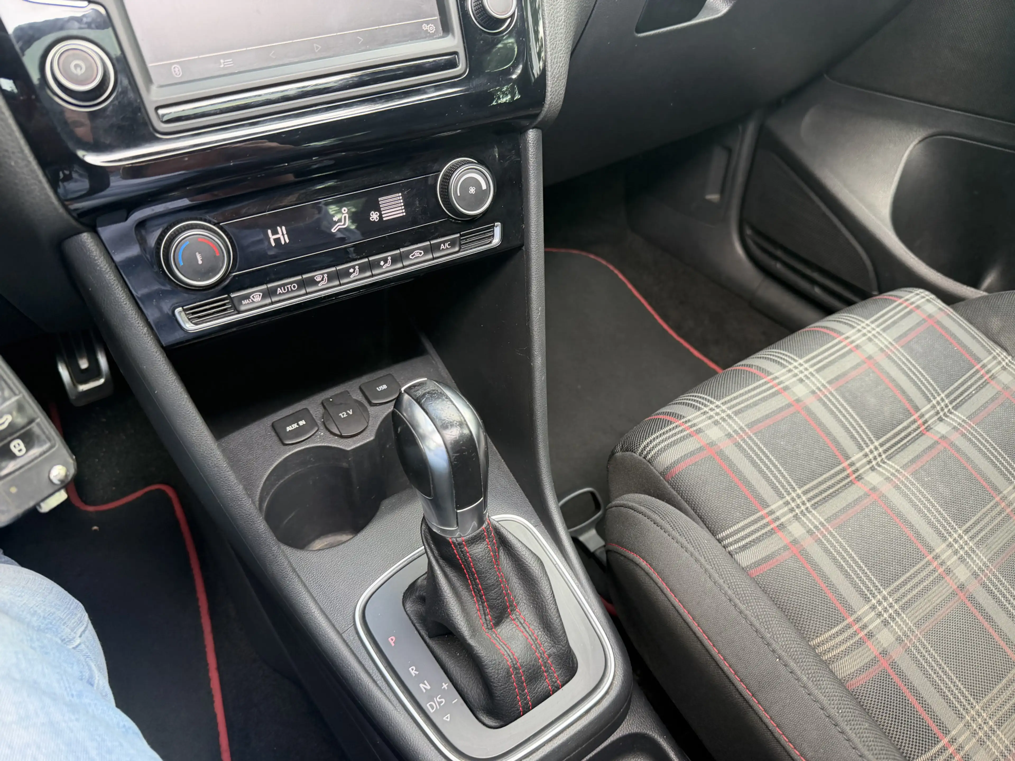 Volkswagen Polo GTI 1.8 TSI Automaat 200pk Bj 2015 Navi,Schuifdak,18in — photo 47