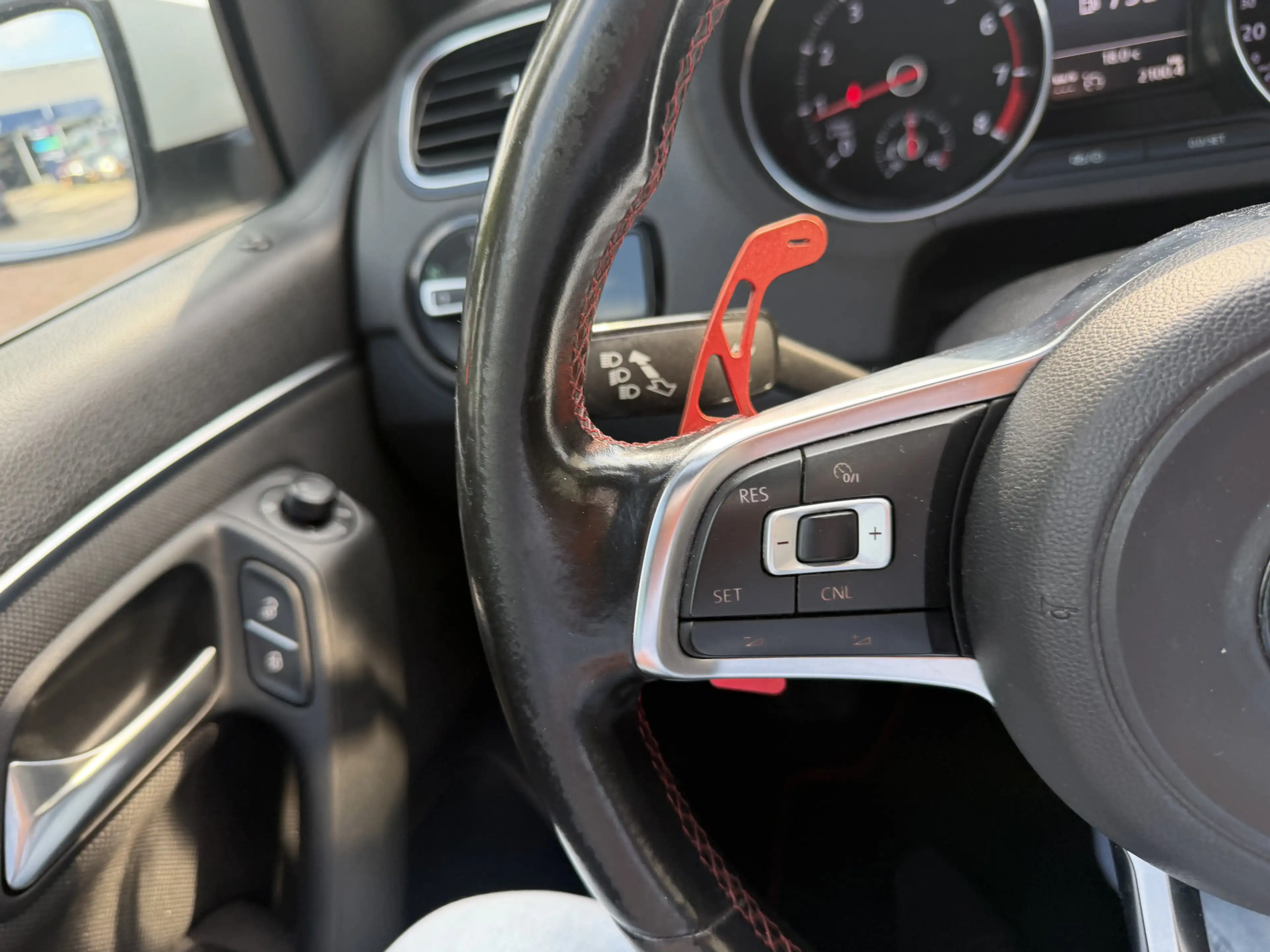 Volkswagen Polo GTI 1.8 TSI Automaat 200pk Bj 2015 Navi,Schuifdak,18in — photo 13