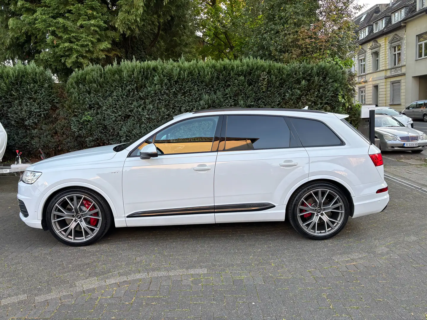 Audi SQ7 4.0 TDI quattro tiptronic "2018 VOLLAUSSTATTUNG Weiß - 2