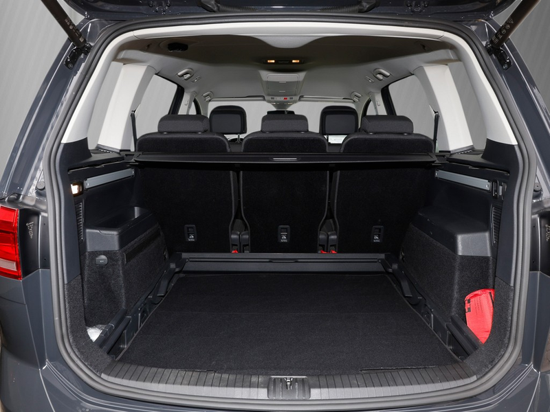 Volkswagen Touran 1.5 TSI Comfortline AHK/Navi/RFK — photo 7