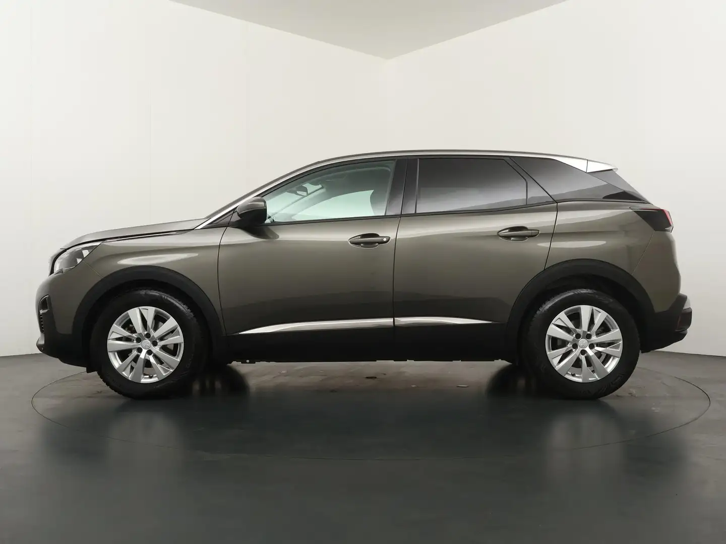 Peugeot 3008 1.2 PureTech Active Grijs - 2