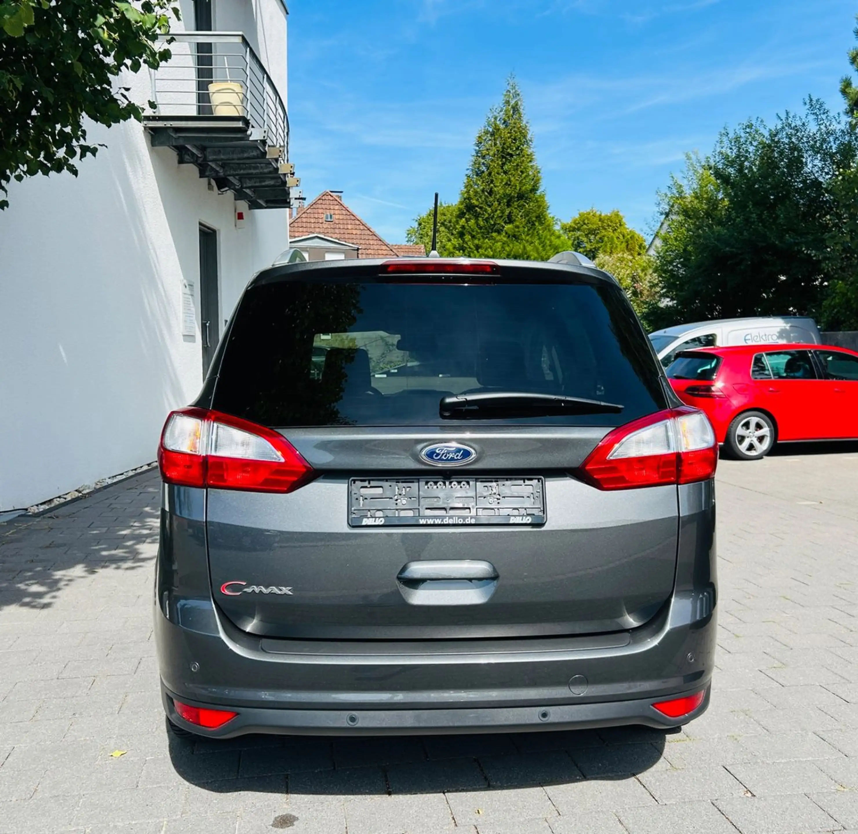 Ford Grand C-Max Grand C-MAX Cool & Connect 7-Sitzer *RFK, Navi* — photo 9