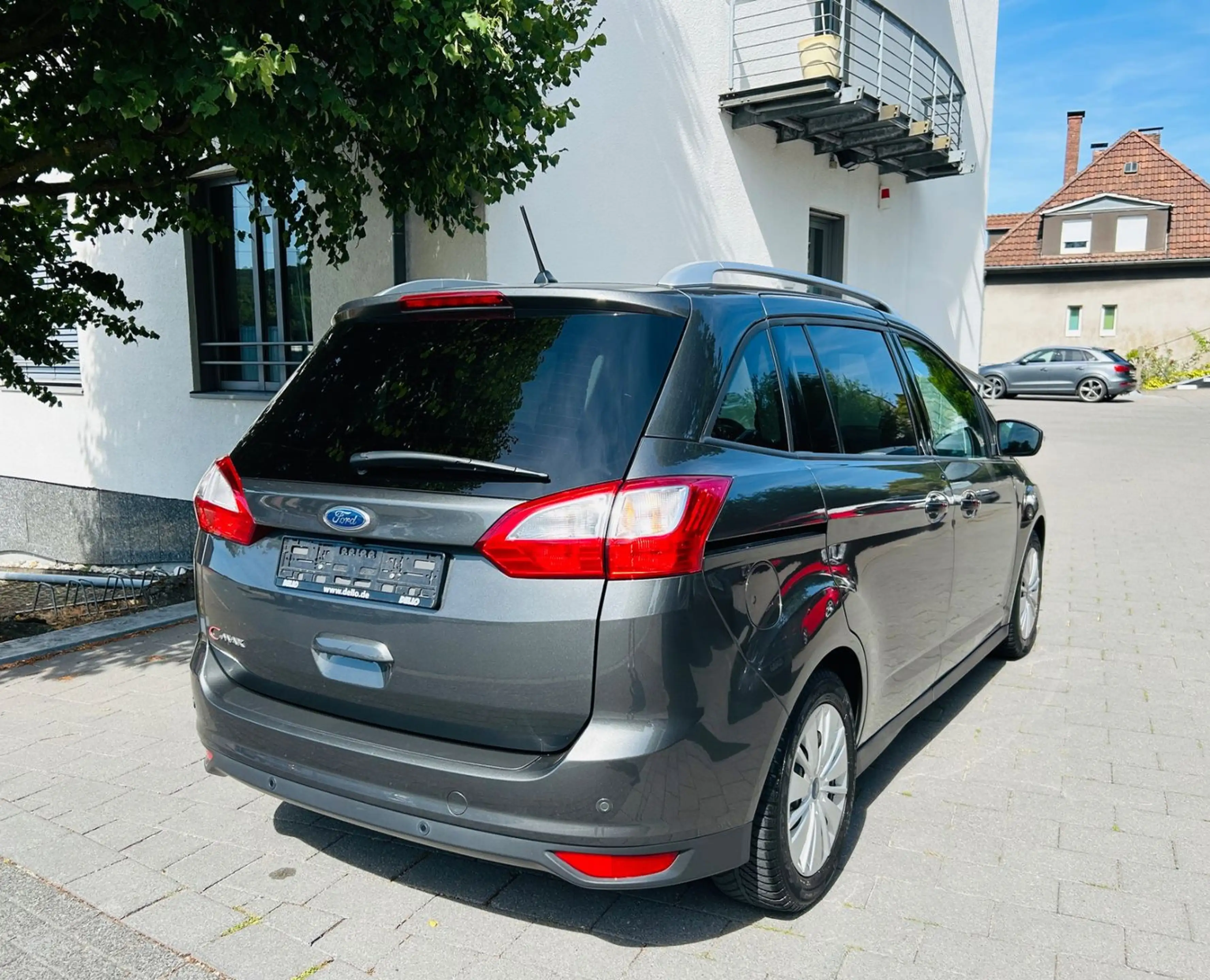 Ford Grand C-Max Grand C-MAX Cool & Connect 7-Sitzer *RFK, Navi* — photo 12