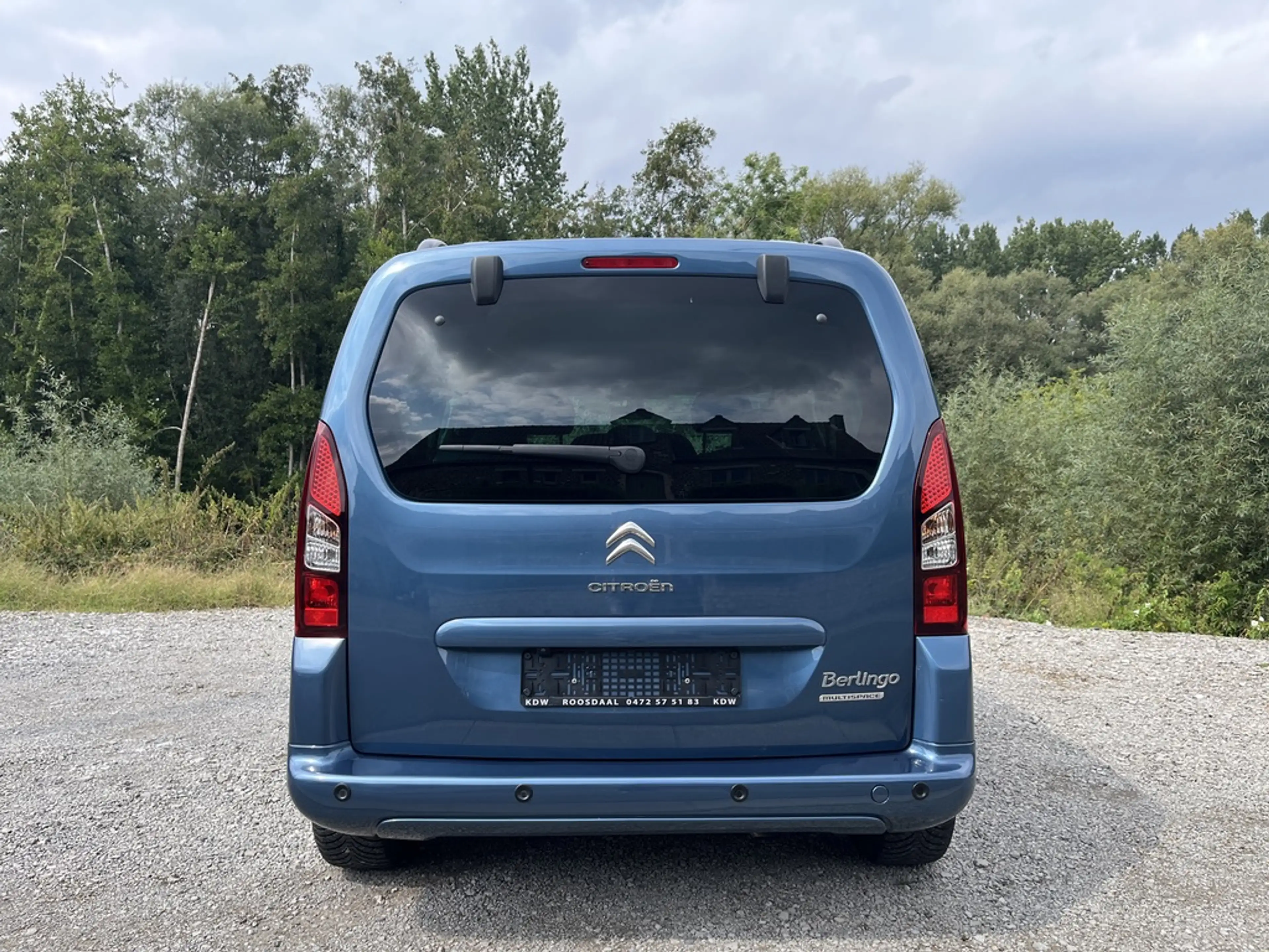Citroen Berlingo 1.2i BENZINE 75PK 2018 5 ZITPL  D-RIEM + WATERPOMP vervangen — photo 12