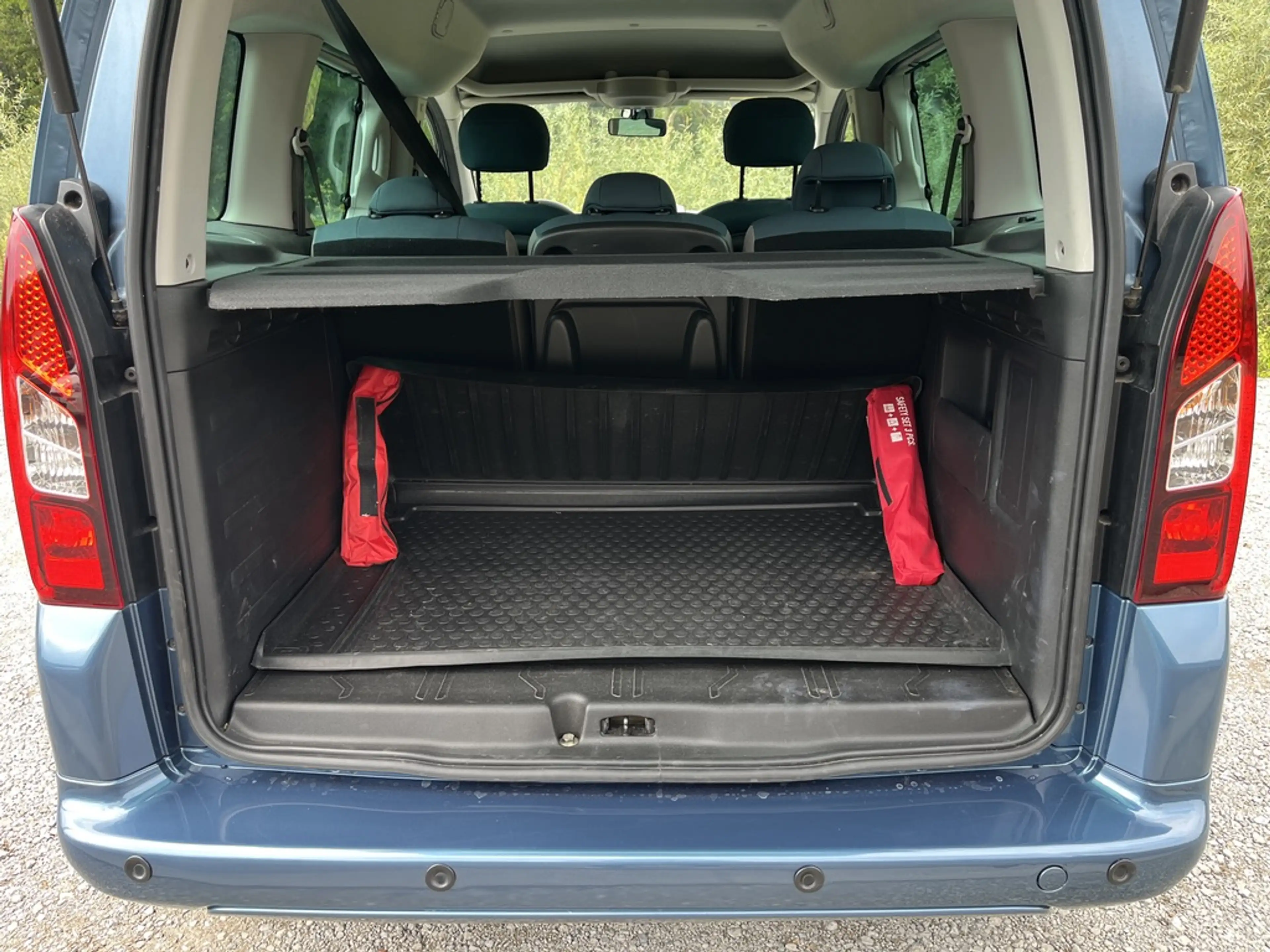 Citroen Berlingo 1.2i BENZINE 75PK 2018 5 ZITPL  D-RIEM + WATERPOMP vervangen — photo 14