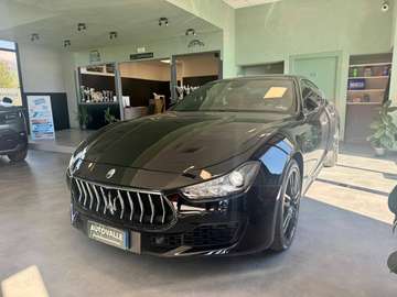 Ghibli 3.0 V6 bt Ribelle Black 350cv auto