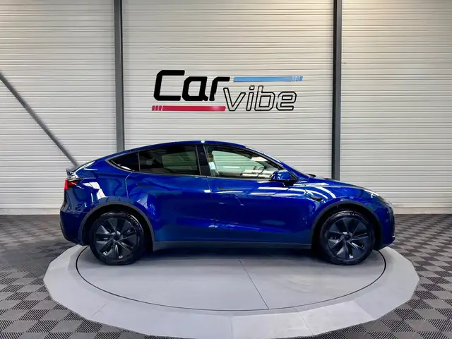Tesla Model Y view 3