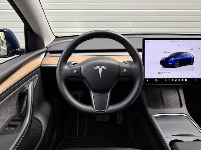 Tesla Model Y view 14