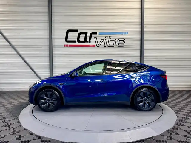 Tesla Model Y view 7