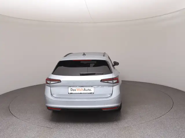 Skoda Superb view 7