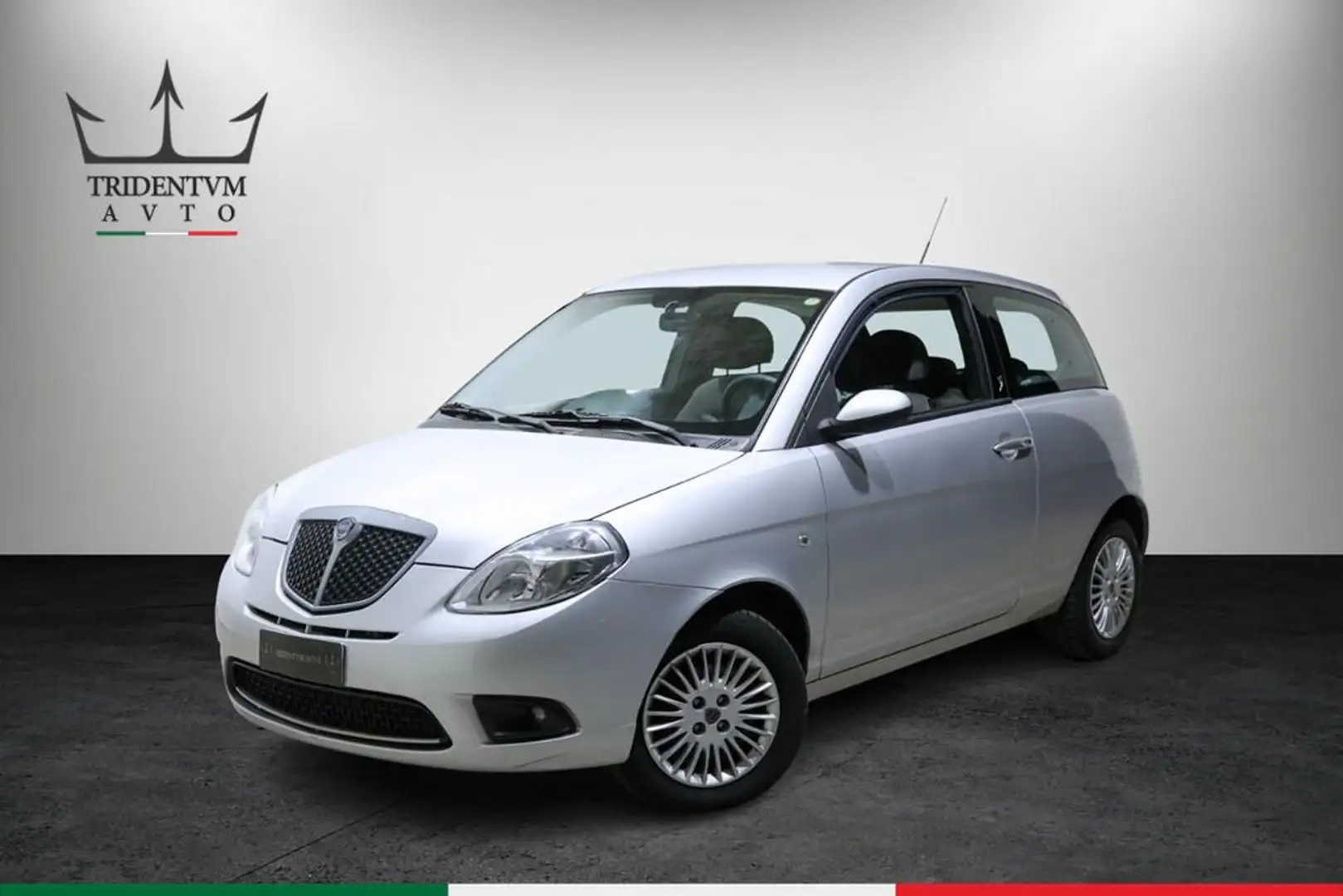Lancia Ypsilon 1.2 8v Oro Plus Argent - 1
