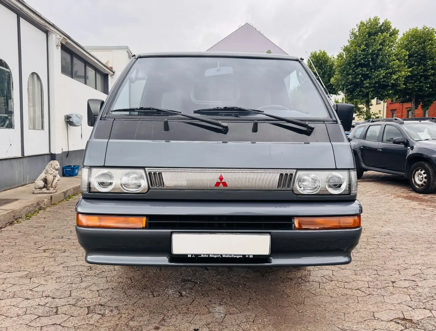 Mitsubishi L300 2.4 1.Hand Bestattungswagen Leichenwagen Grigio - 2