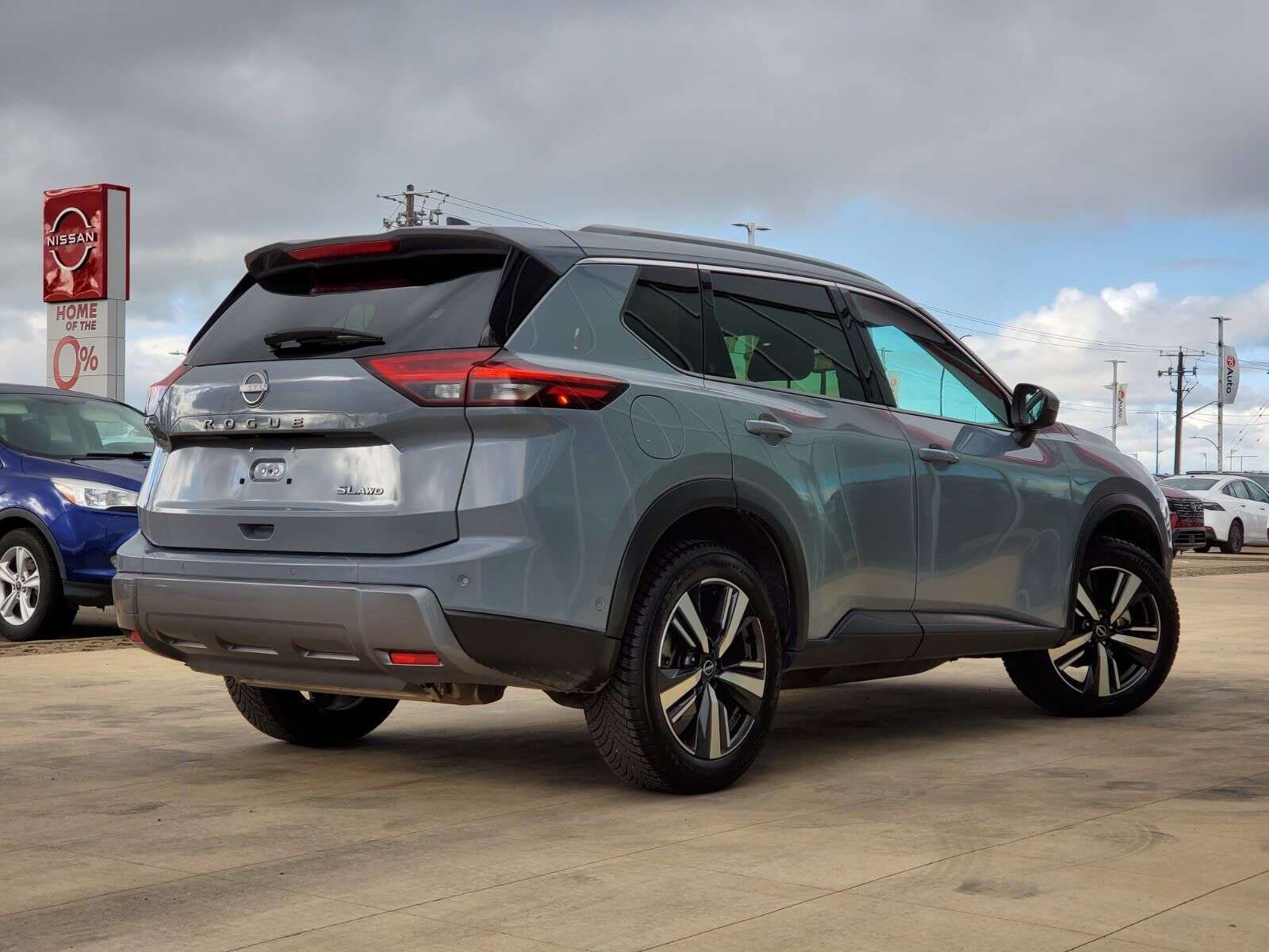 2024 Nissan Rogue SL, Awd, Power Seats, Leather, Pano Roof — снимка 1