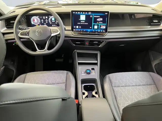Volkswagen Tayron view 8