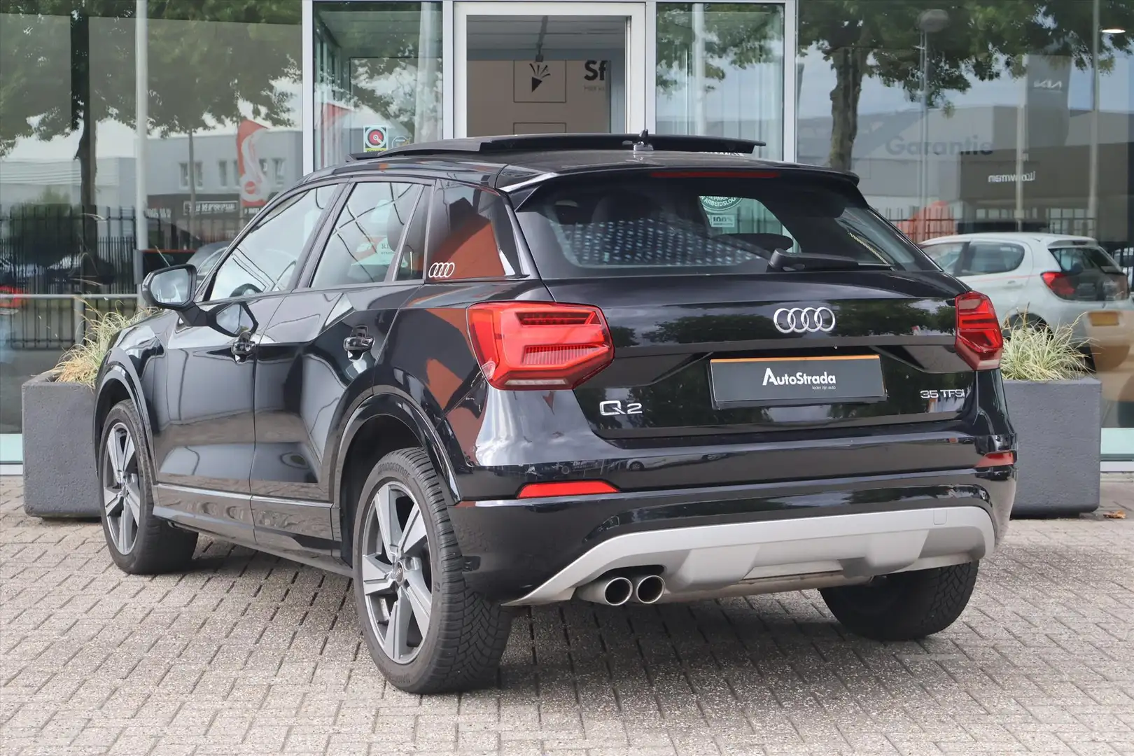 Audi Q2 35 TFSI EPIC 150pk I Pano I Climate I Carplay I LE Noir - 2