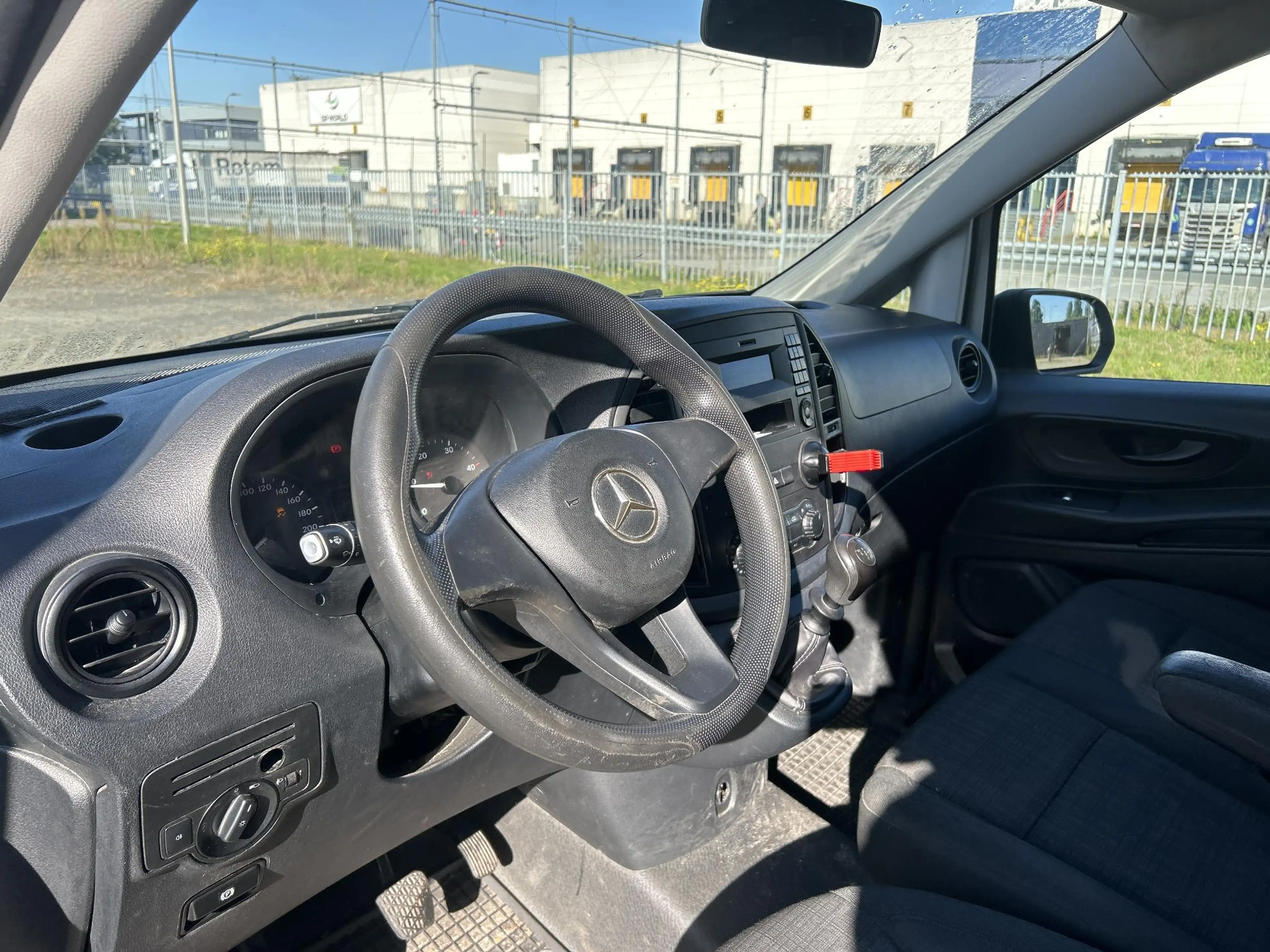 Mercedes-Benz Vito Tourer 109 BlueTEC Base Extra Lang | € 9.950,- NET — photo 3